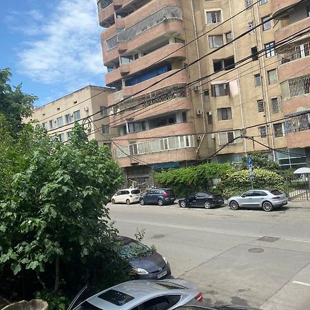 Hotel Saburtalo Roni Tbilisi Buitenkant foto