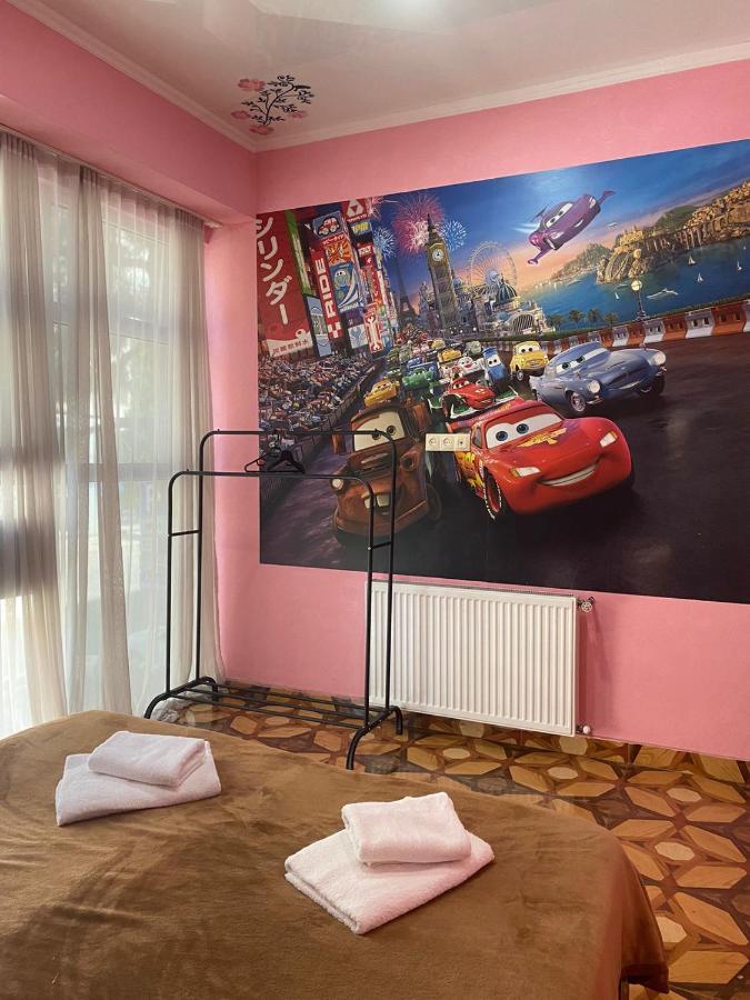 Hotel Saburtalo Roni Tbilisi Buitenkant foto