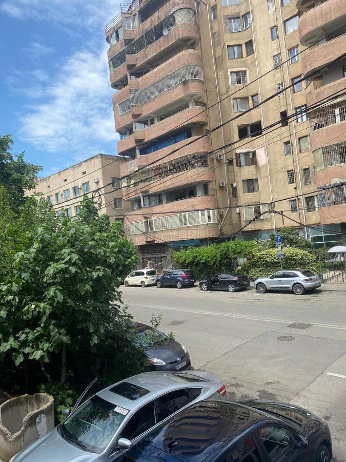 Hotel Saburtalo Roni Tbilisi Buitenkant foto